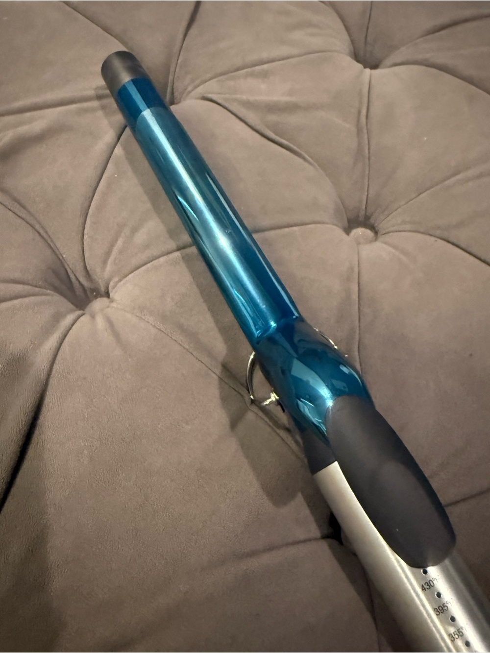 Metallic Blue Curling Wand for Smooth, Long-Lasting Curls